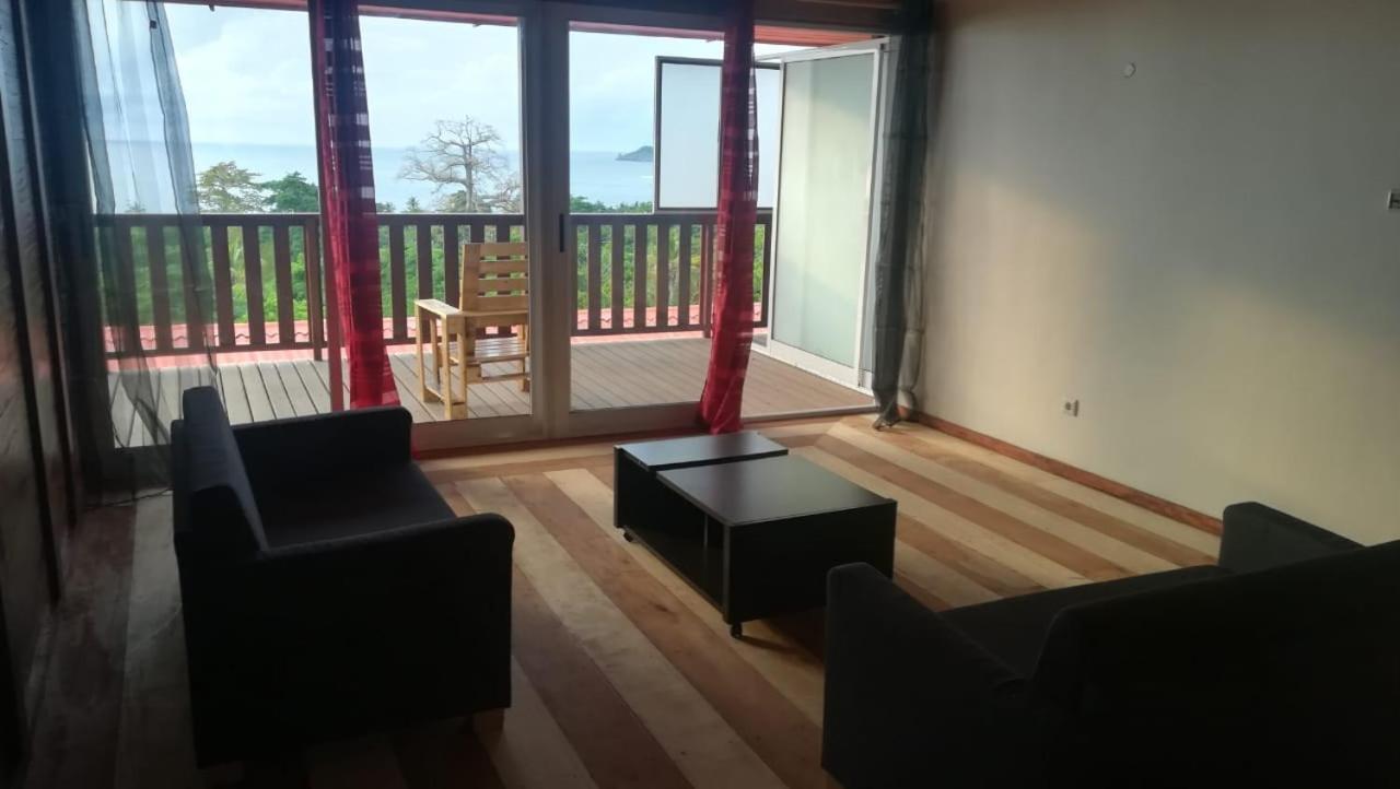 Domus Guesthouse Santana エクステリア 写真