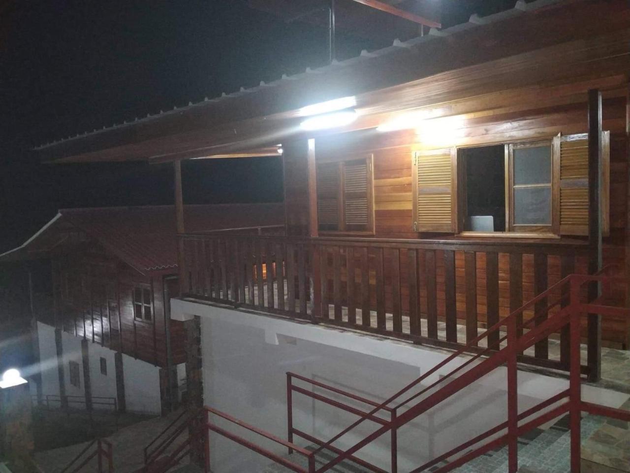 Domus Guesthouse Santana エクステリア 写真
