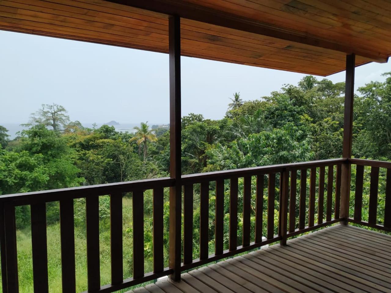 Domus Guesthouse Santana エクステリア 写真